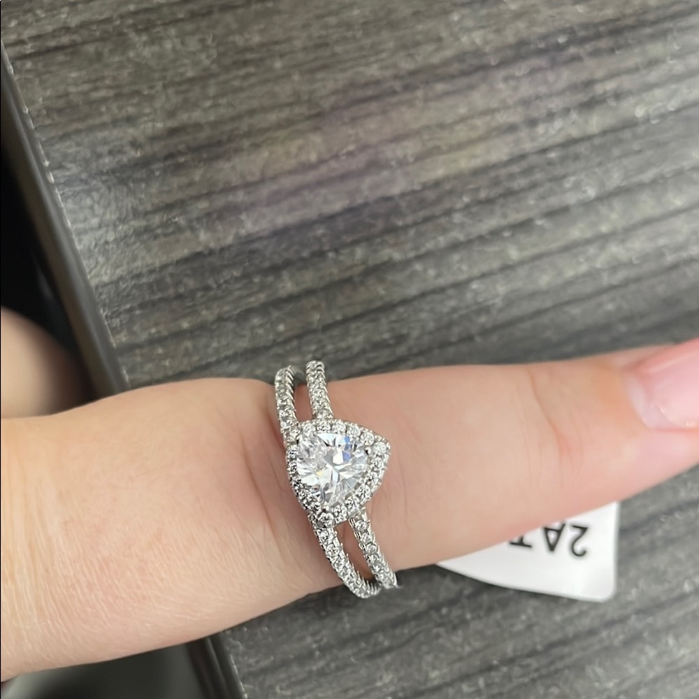 Elegant Silver Ring - 2 Bands